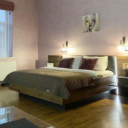 Apartment Жд Вокзал, Центр ลวีฟ ภายนอก รูปภาพ