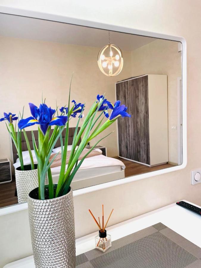 Apartment Жд Вокзал, Центр ลวีฟ ภายนอก รูปภาพ